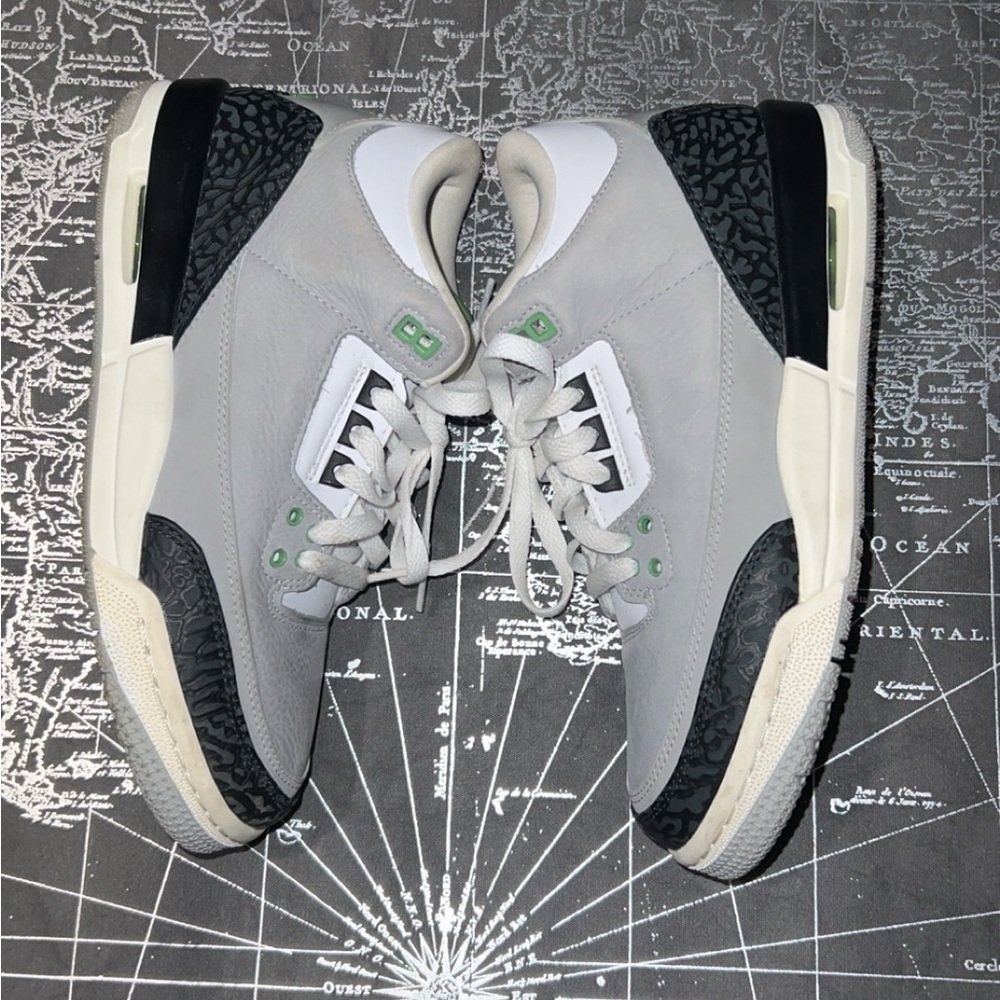 Jordan 3 chlorophyll